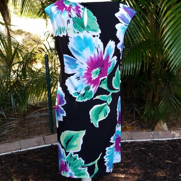 Studio by London Times sleeveless dress - Picture 2 of 4